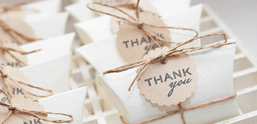 13 Unique Printed Gifts for Custom Wedding Favours